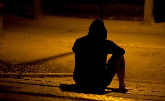 深夜一个人emo的文案句子